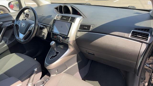 Toyota Verso image 2