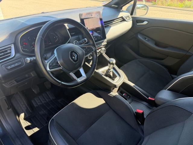 Renault Clio image 9