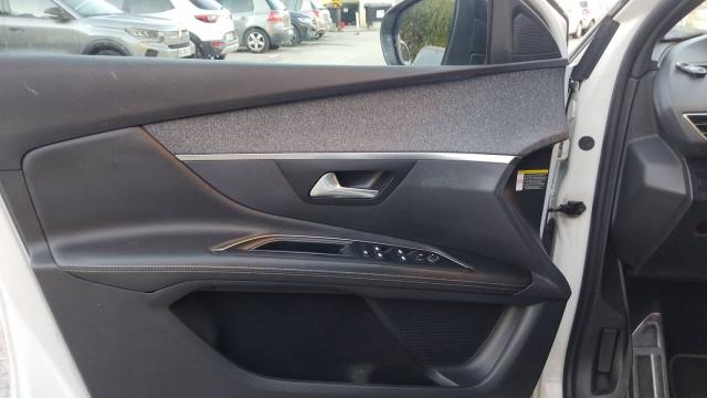 Peugeot 3008 image 5