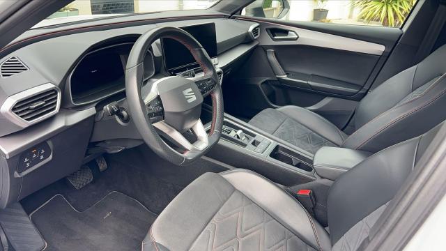 Seat Leon image 3