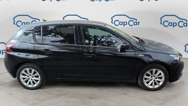 Peugeot 308 image 2
