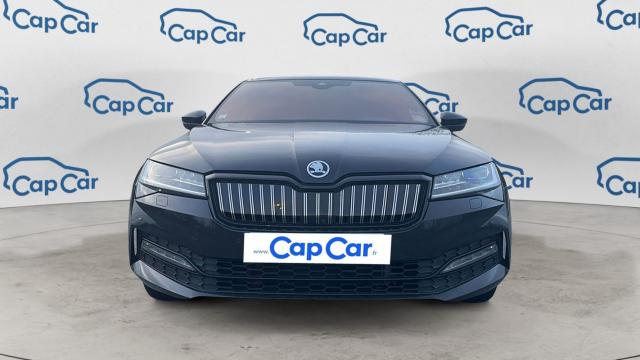 Skoda Superb image 2