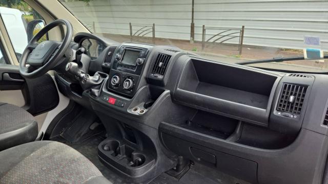 Peugeot Boxer image 4