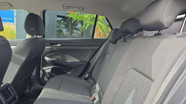 Volkswagen Golf image 8
