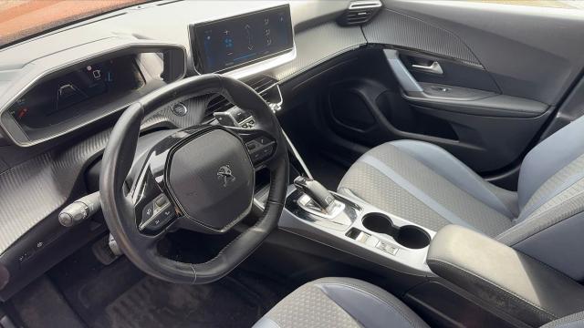 Peugeot 2008 image 3