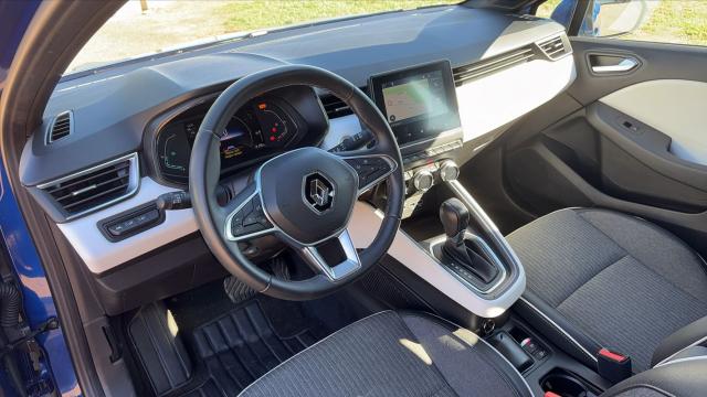 Renault Clio image 2