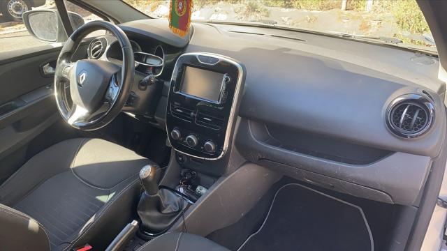 Renault Clio image 6