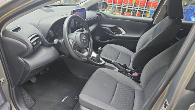 Toyota Yaris image 2
