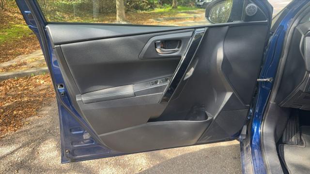 Toyota Auris image 7