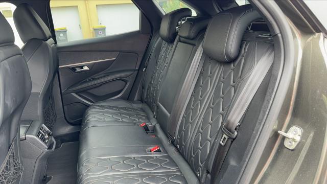 Peugeot 3008 image 3