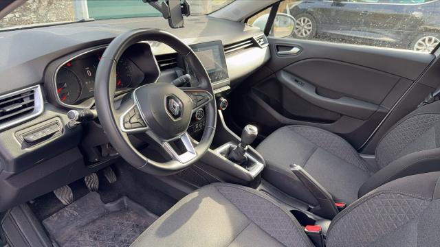 Renault Clio image 9