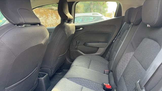 Renault Clio image 6