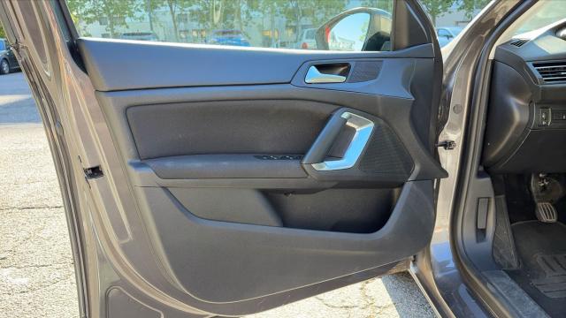 Peugeot 308 image 5