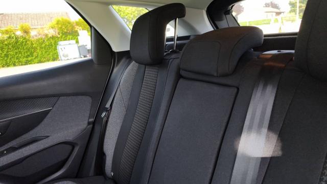 Peugeot 3008 image 6