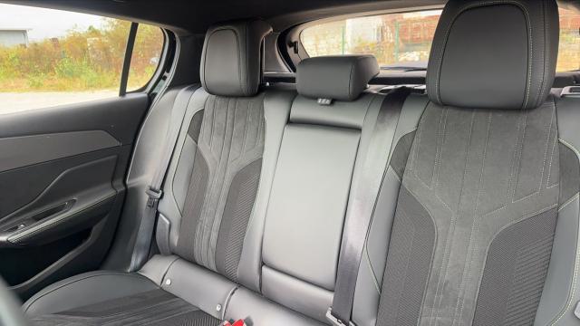 Peugeot 308 image 9