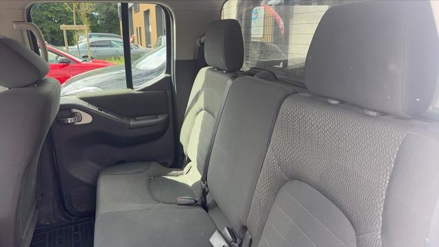 Nissan Navara image 9