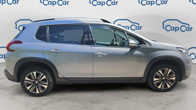 Peugeot 2008 image 8