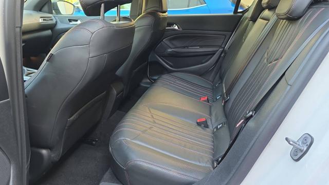 Peugeot 308 image 3