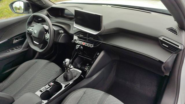 Peugeot 2008 image 5