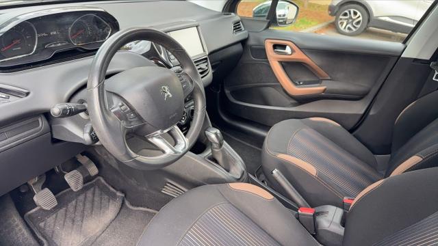 Peugeot 208 image 7
