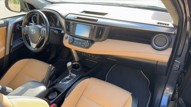 Toyota Rav4 image 1