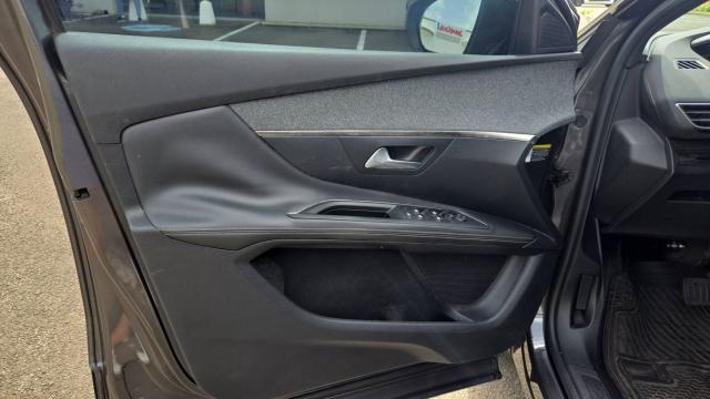 Peugeot 3008 image 5