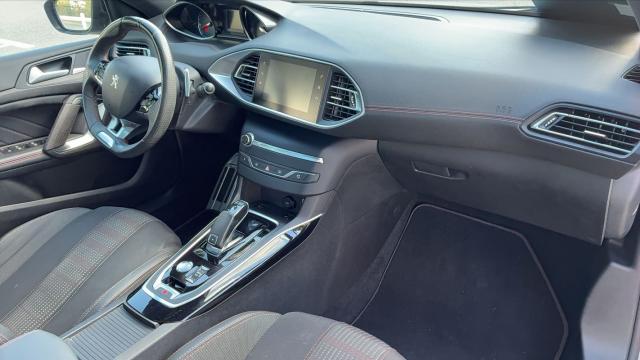 Peugeot 308 image 2