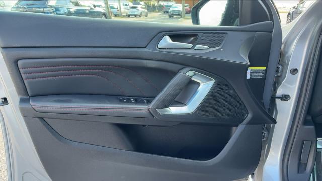 Peugeot 308 image 7