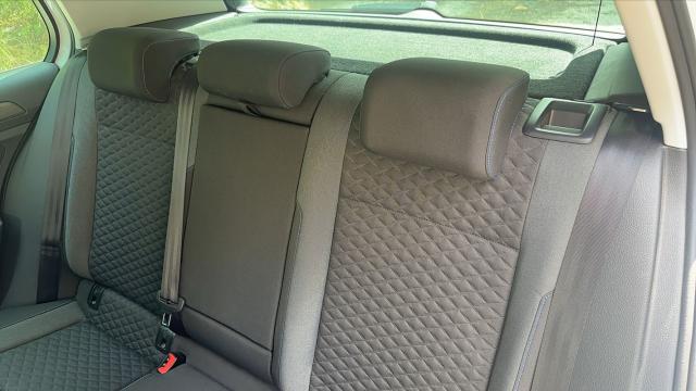 Volkswagen Golf image 8