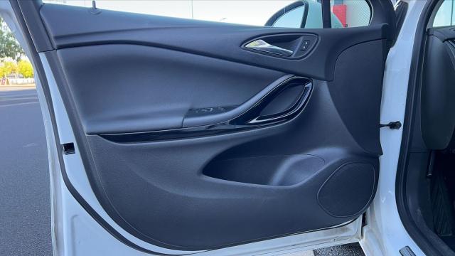 Opel Astra image 1