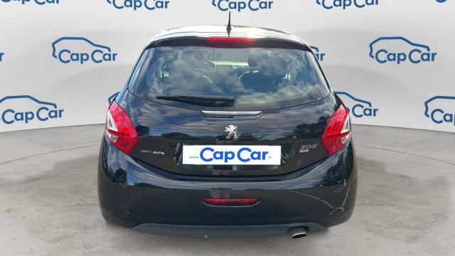 Peugeot 208 image 1