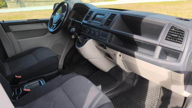 Volkswagen Transporter image 5