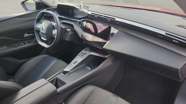 Peugeot 308 image 1
