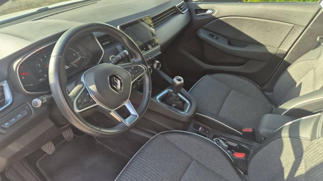 Renault Clio image 8