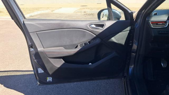 Renault Clio image 9