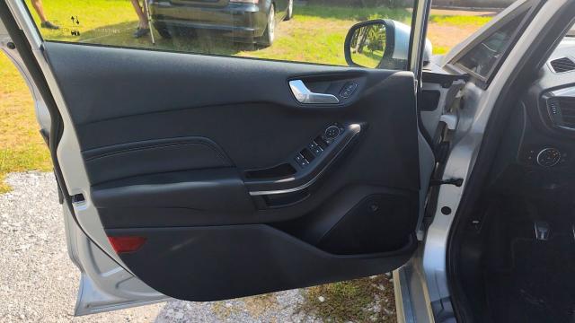 Ford Fiesta image 6