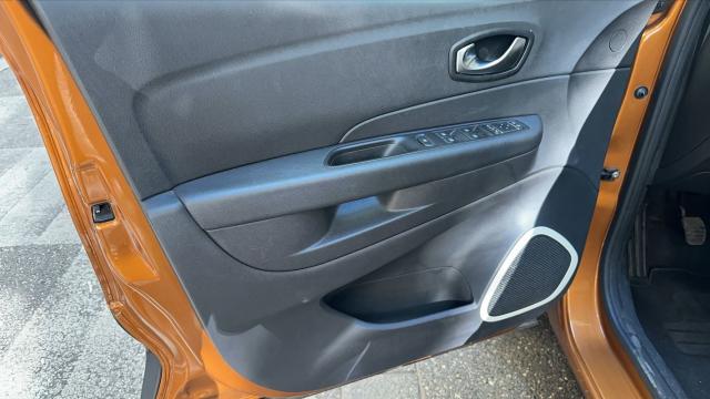 Renault Captur image 1
