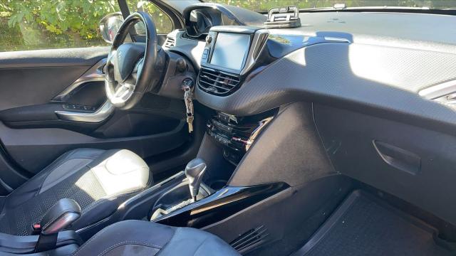 Peugeot 2008 image 5