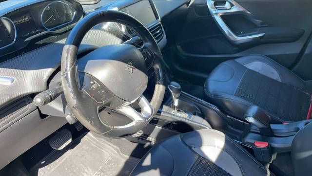 Peugeot 2008 image 6