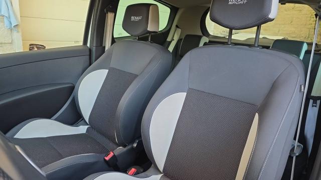 Renault Clio image 8