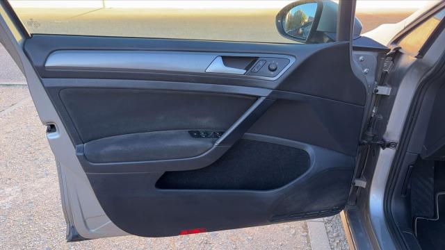 Volkswagen Golf image 2