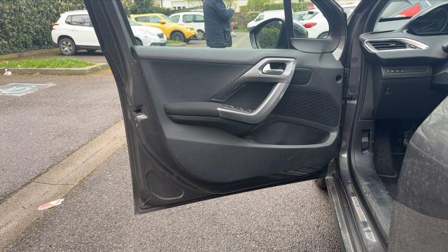 Peugeot 2008 image 5