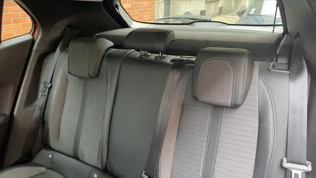 Peugeot 2008 image 3