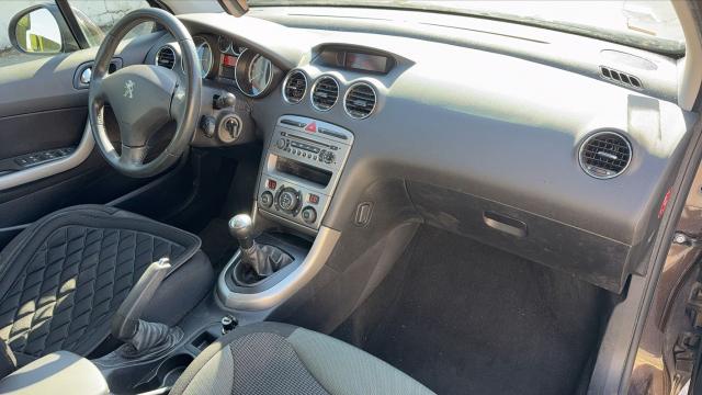 Peugeot 308 image 6