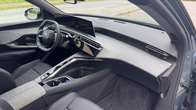 Peugeot 3008 image 1