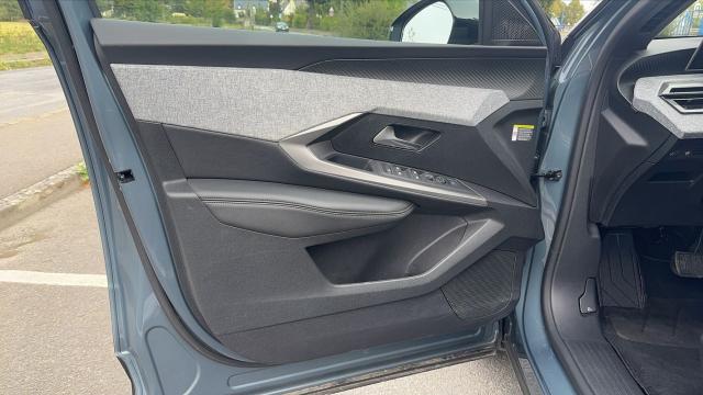 Peugeot 3008 image 8