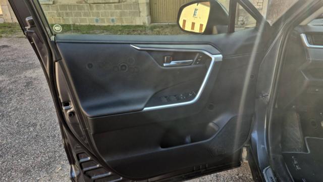 Toyota Rav4 image 3
