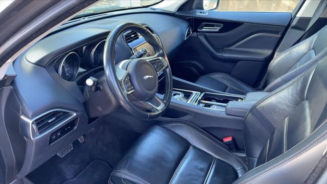 Jaguar F-Pace image 8