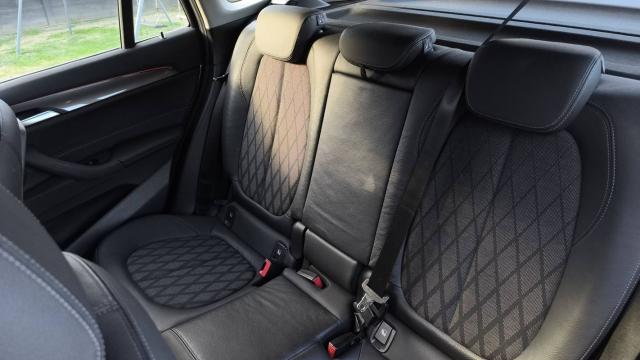 Bmw X1 image 1