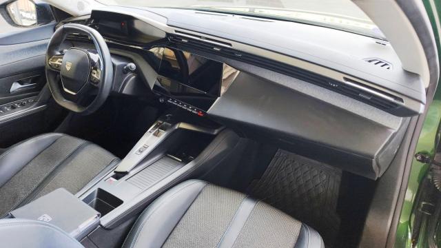 Peugeot 308 image 2